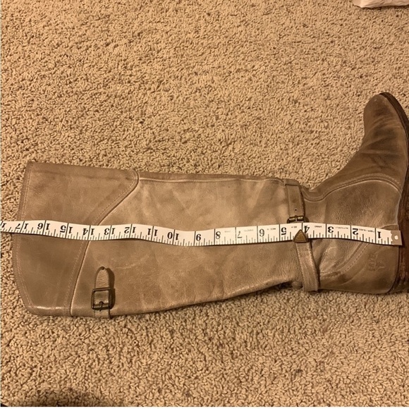 FRYE Dorado Tall Knee High Leather Riding boots Cream Tan Buckle Distressed - Picture 16 of 16